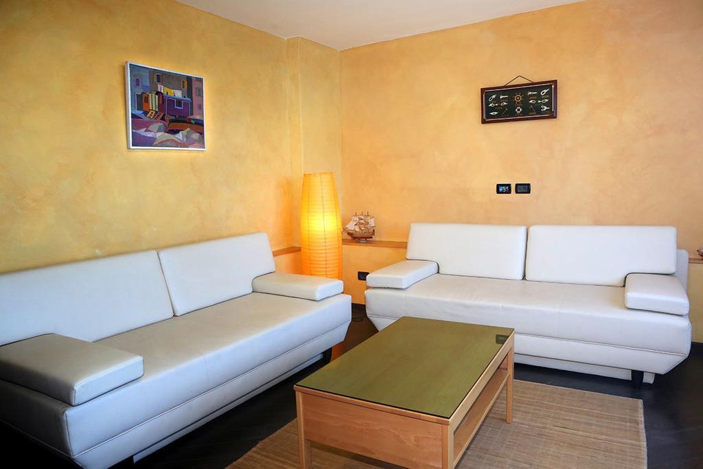רוביני Apartments Ana City מראה חיצוני תמונה