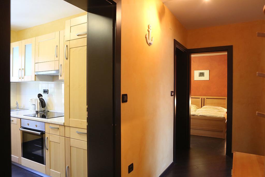 רוביני Apartments Ana City מראה חיצוני תמונה